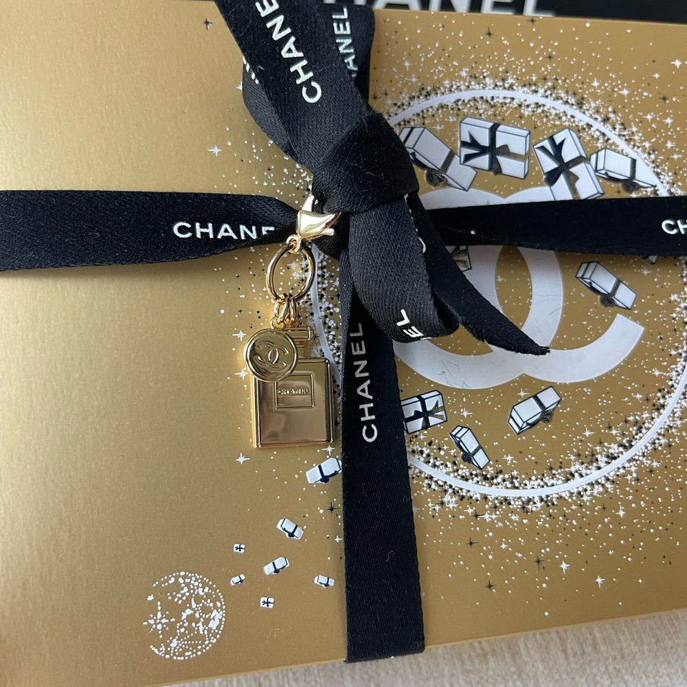 Chanel Easy come Easy Glow set! WITH CHARM🤍✨
